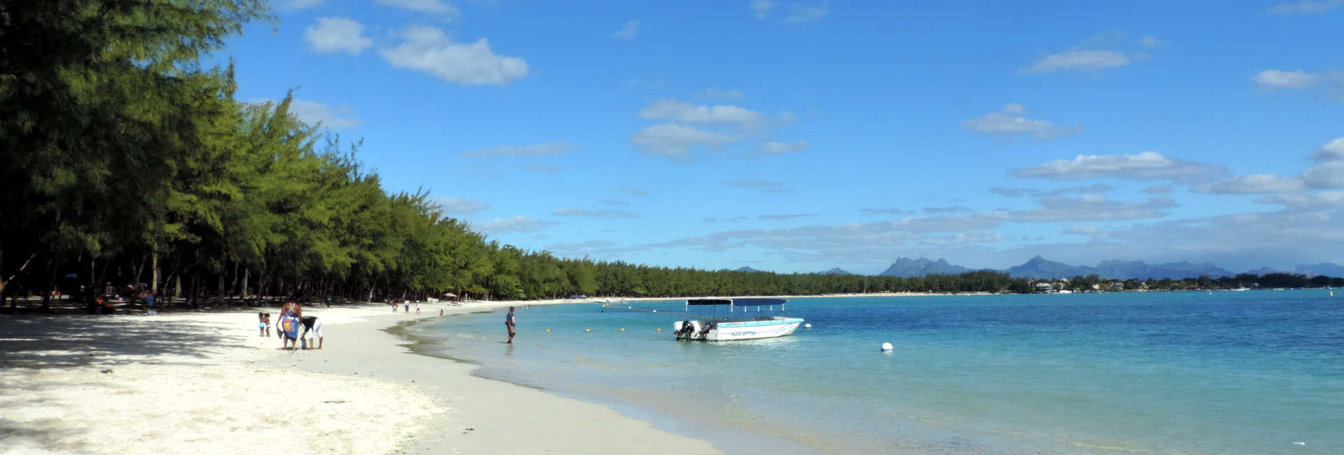 Der Strand von Mont Choisy auf Mauritius