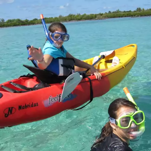 Kayak-Snorkeling-mauritius