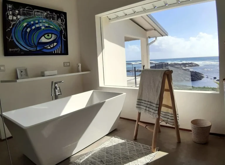 1st-floor-bathroom-2-villa-lasbrisas-mauritius