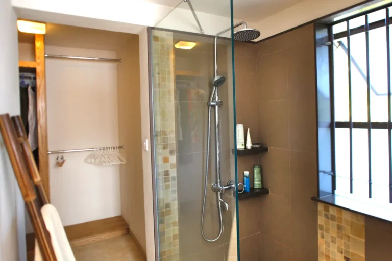 bathroom-2-villa-morine-mauritius