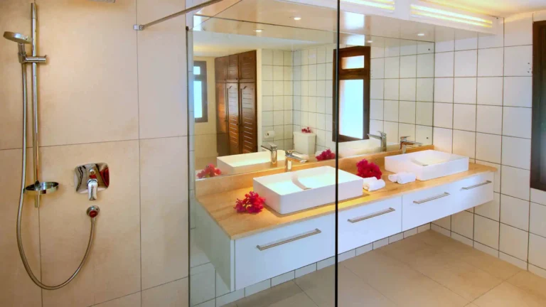 ensuite-bathroom-2-villa-lima-mauritius