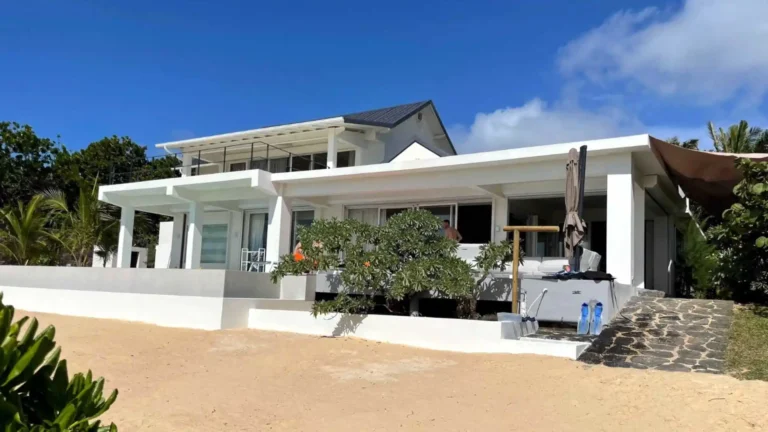 front-view-villa-lasbrisas-mauritius
