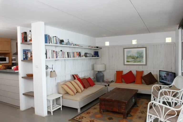sitting-area-bungalow-aviam-mauritius