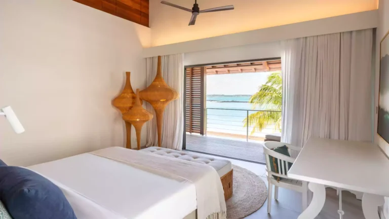RHS-bedroom-villa-saphir-mauritius