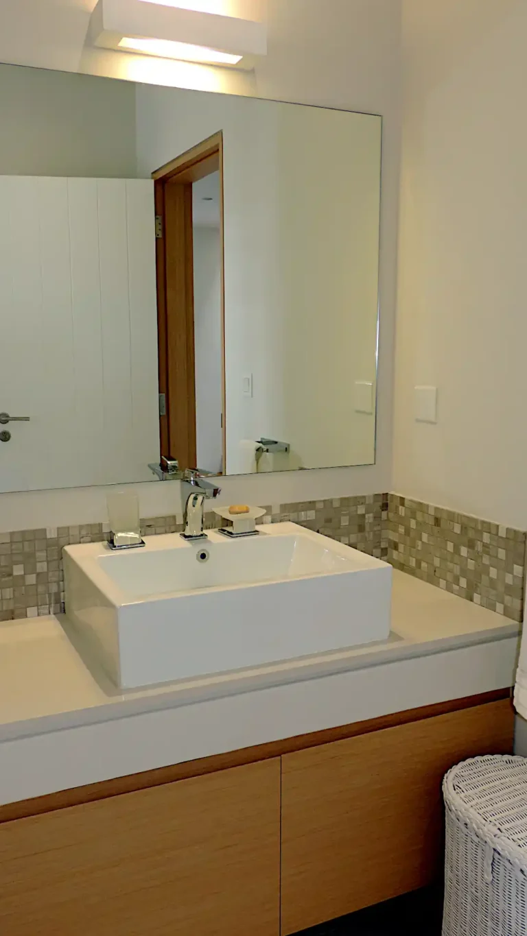 bathroom-1-villa-amara-mauritius