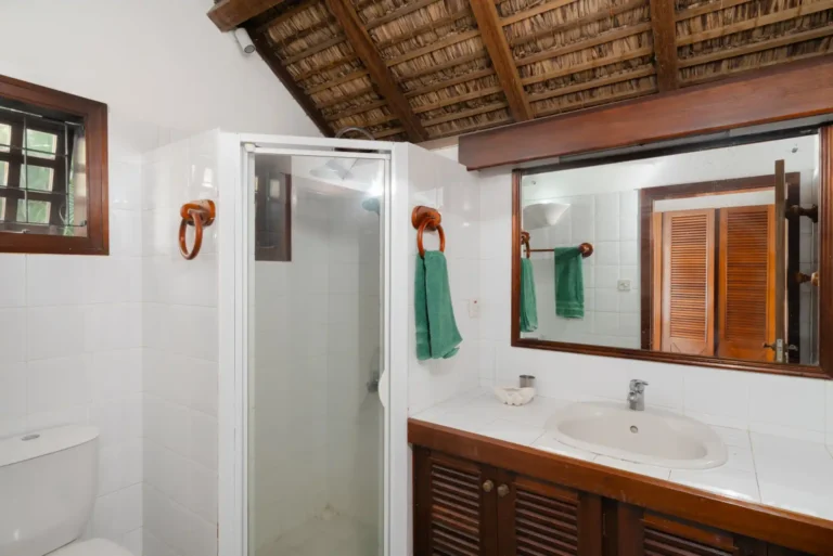 bathroom-double-3-villa-grankaz-mauritius