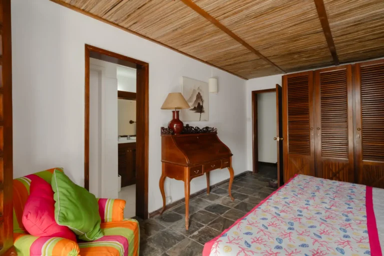 bedroom-double-1-villa-grankaz-mauritius
