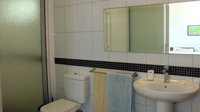 pavilion-bathroom-beach-villa-riambelle-mauritius