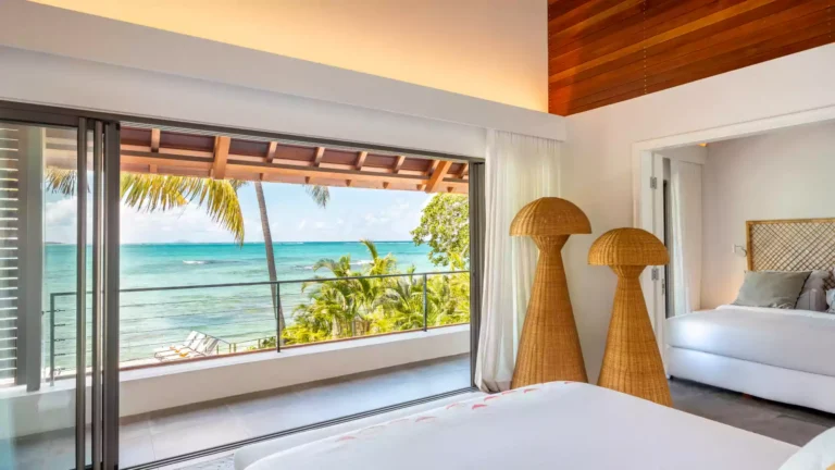 view-master-bedroom-villa-varuna-mauritius