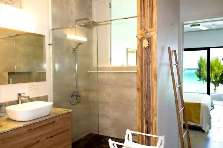 master-bathroom-apartment-grand-baie-mauritius