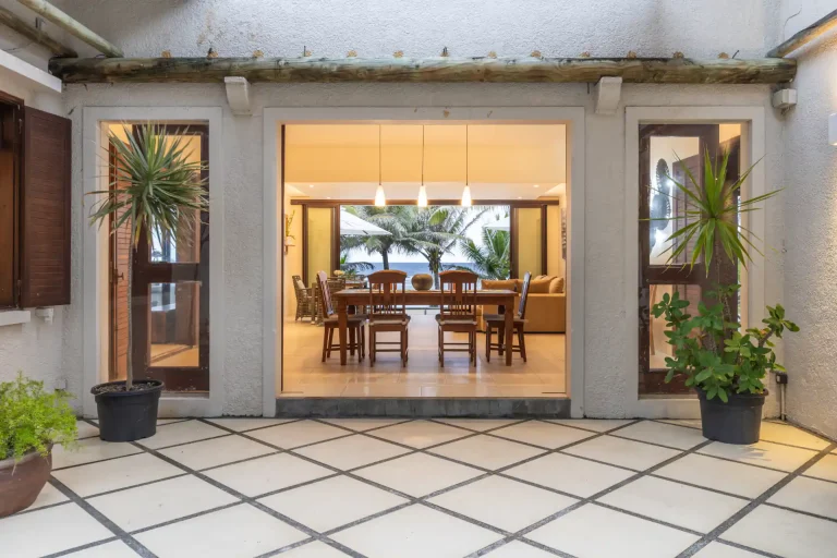 dining-through-villa-lima-mauritius